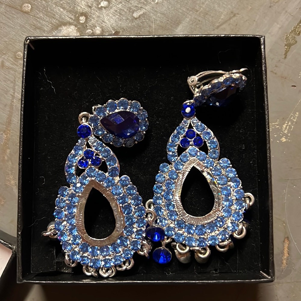 Blue clip on earrings